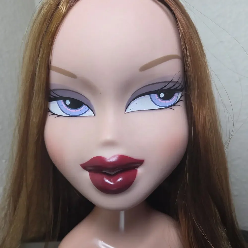 Vintage 2005 Bratz Ooh La La Dana Funky Fashion Makeover Styling Head RARE HTF